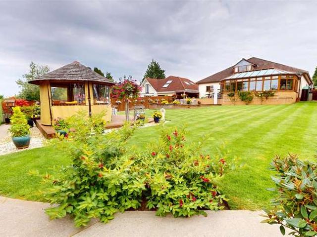 5 Bedroom Detached House