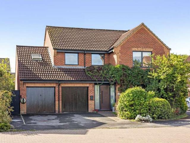 5 Bedroom Detached House