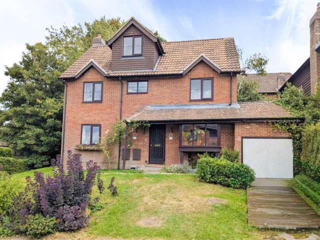 5 Bedroom Detached House