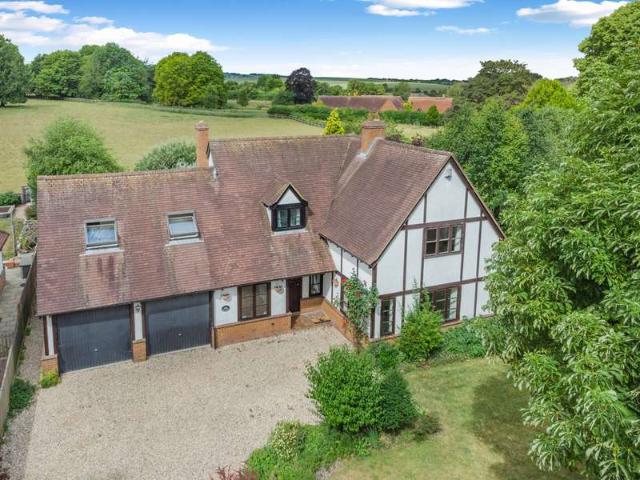 5 Bedroom Detached House