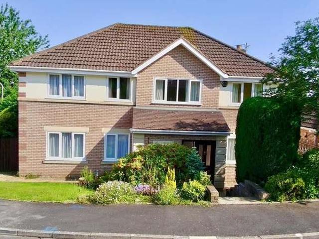 5 Bedroom Detached House