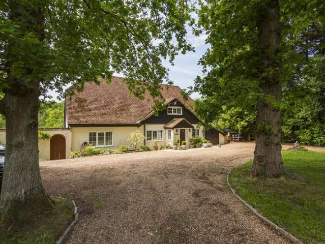 5 Bedroom Detached House