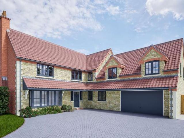 5 Bedroom Detached House