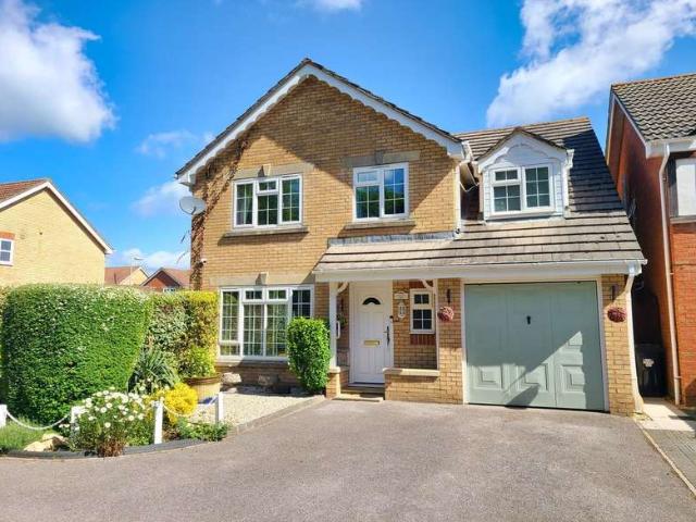 5 Bedroom Detached House