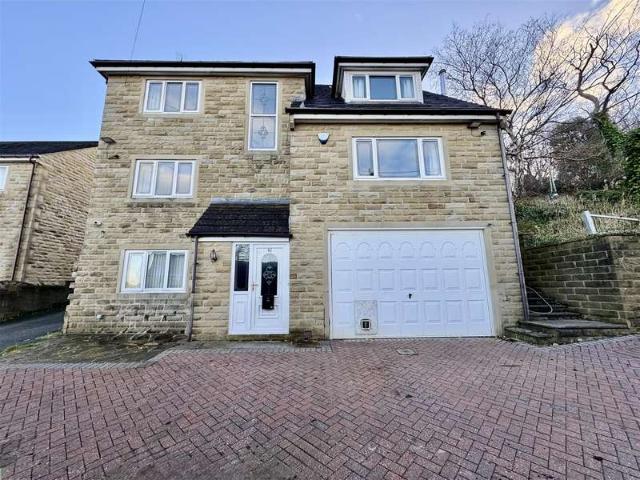 5 Bedroom Detached House
