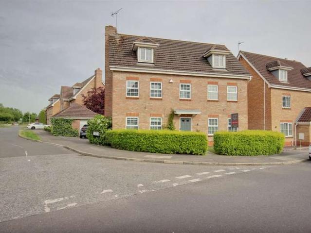 5 Bedroom Detached House