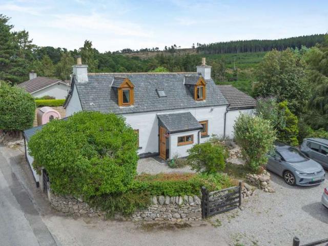 5 Bedroom Detached House