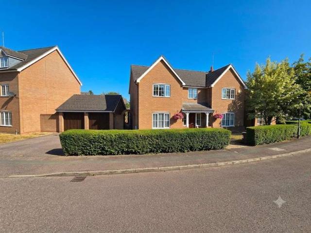 5 Bedroom Detached House
