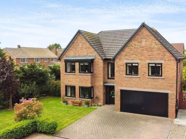 5 Bedroom Detached House