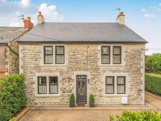 5 Bedroom Detached House