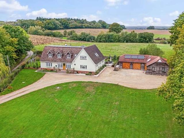 5 Bedroom Detached House