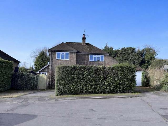 5 Bedroom Detached House