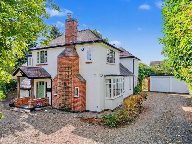 5 Bedroom Detached House