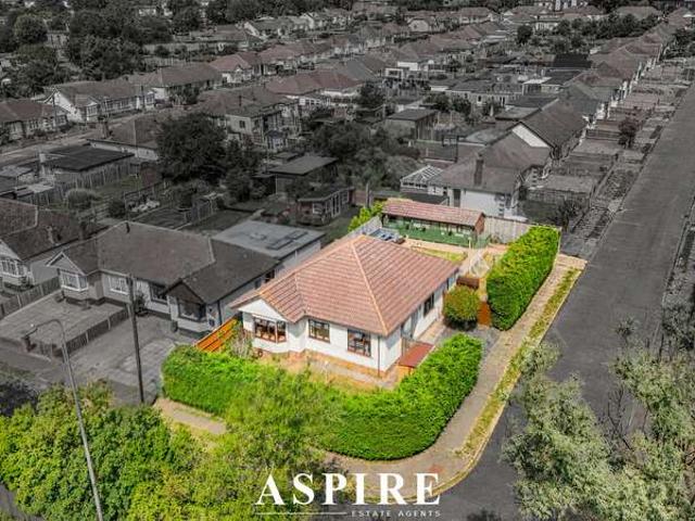 3 Bedroom Detached House