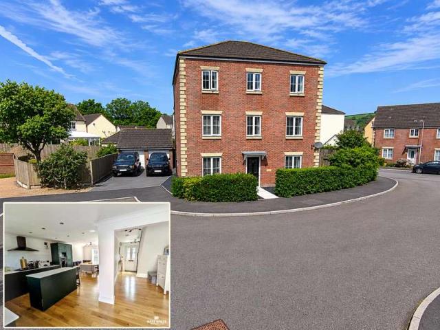 5 Bedroom Detached House