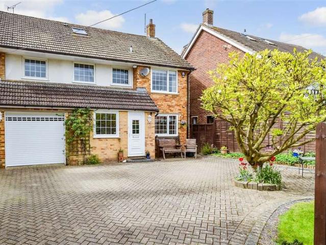 5 Bedroom Detached House