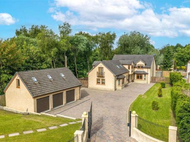 5 Bedroom Detached House
