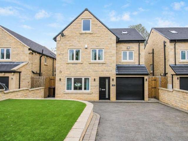 5 Bedroom Detached House