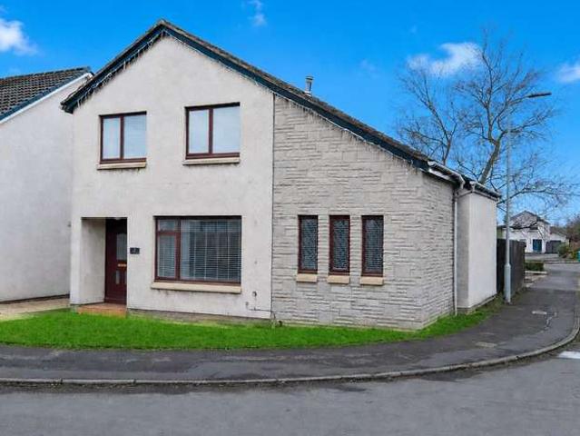 5 Bedroom Detached House