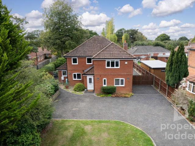 5 Bedroom Detached House