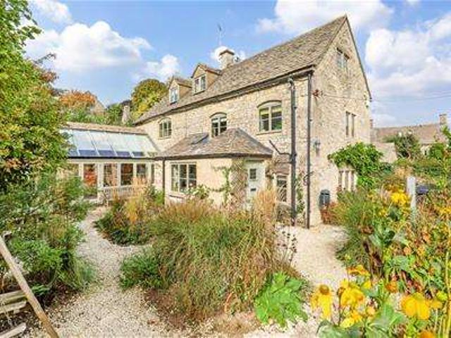 5 Bedroom Detached House