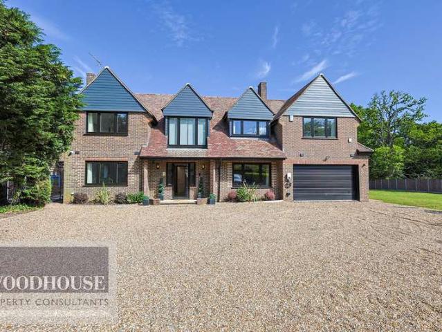 5 Bedroom Detached House