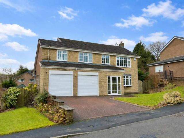 5 Bedroom Detached House
