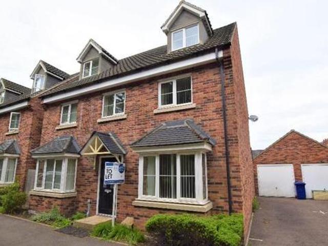 5 Bedroom Detached House For Rent In Green Lane