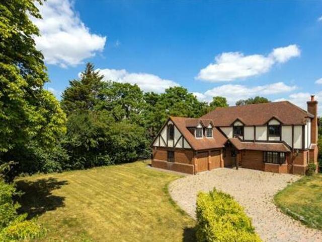5 Bedroom Detached House For Rent In South Ockendon, Essex