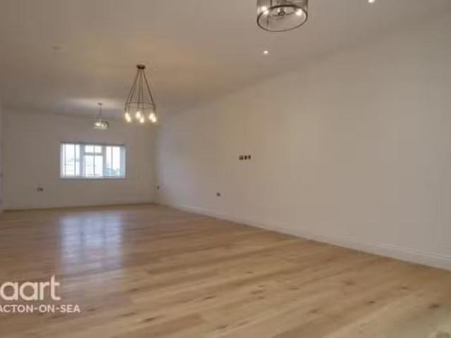 5 bedroom detached house for rent in Stones Green Road, Tendri.