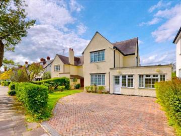 Harrow, Greater London - Equipped kitchen