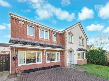 5 bedroom detached house for sale