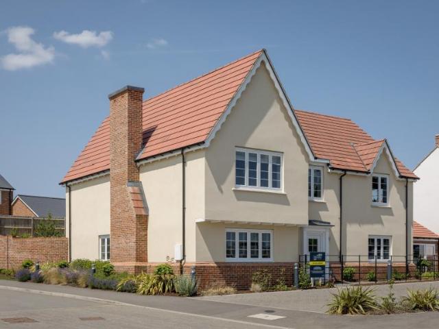 5 bedroom detached house for sale