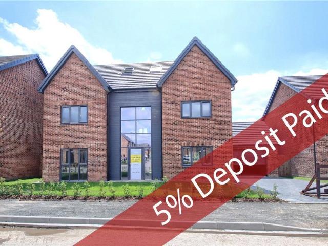 5 bedroom detached house for sale