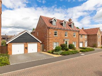 5 bedroom detached house for sale