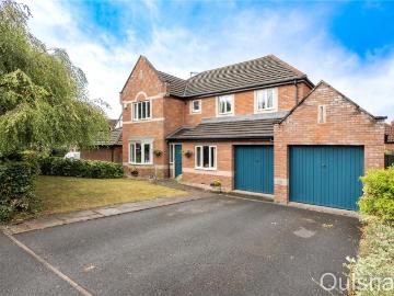 5 bedroom detached house for sale