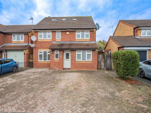 5 bedroom detached house for sale