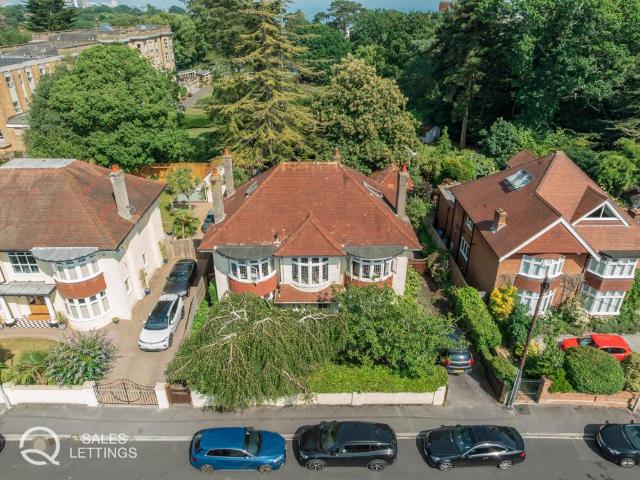 5 bedroom house for sale