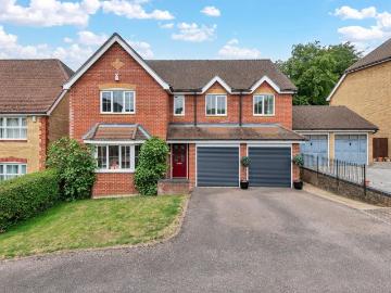 5 bedroom detached house for sale