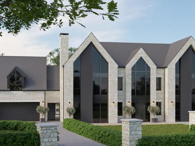 5 bedroom detached house for sale