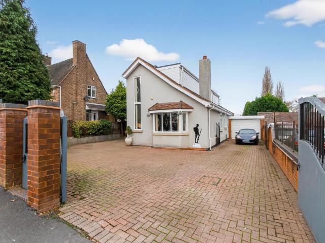 8 bedroom detached house for sale