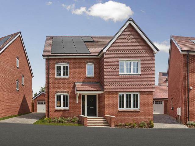 5 bedroom detached house for sale