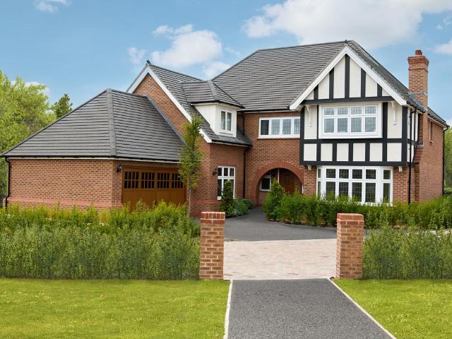 5 bedroom detached house for sale