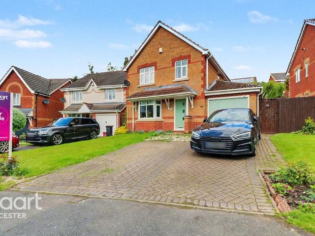 4 bedroom detached house for sale