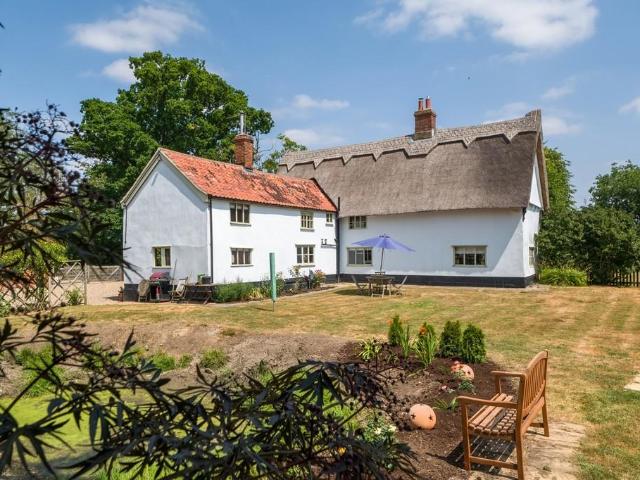 5 bedroom farm house for sale