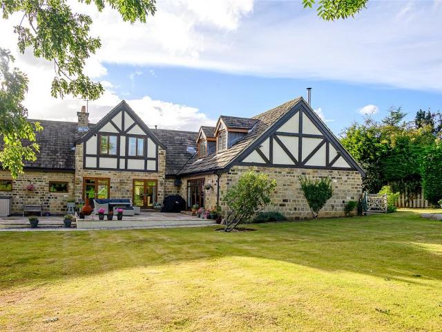 5 bedroom detached house for sale