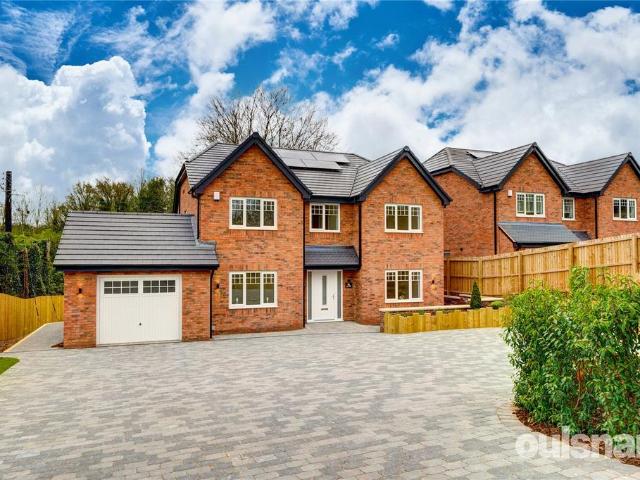 5 bedroom detached house for sale