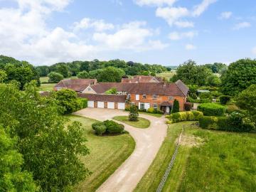 6 bedroom detached house for sale
