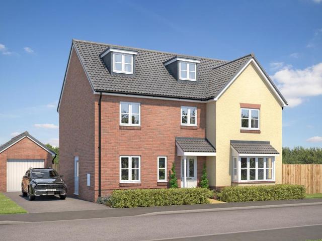 5 bedroom detached house for sale