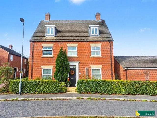 5 bedroom detached house for sale